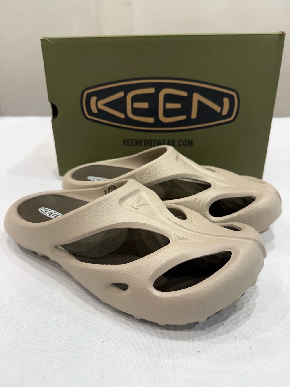 Keen Men's Shanti Color Taupe/Canteen
